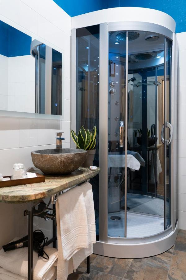 Varese Suites Экстерьер фото