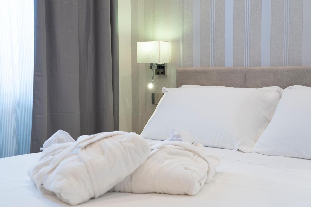 Varese Suites Экстерьер фото